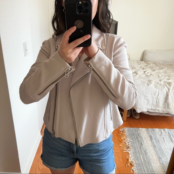 Aritzia Wilfred Montesson Motorcyle Crepe jacket - Picture 4 of 16